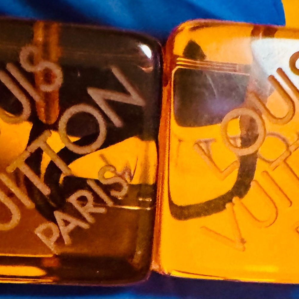 Louis Vuitton Translucent Orange Hair Accessory with Pouch - Picture 2 of 4